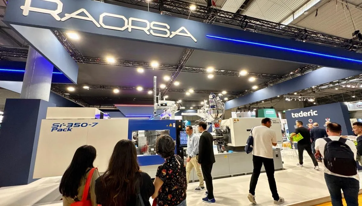 Vista panorámica del stand de Raorsa e Inyectia durante Equiplast